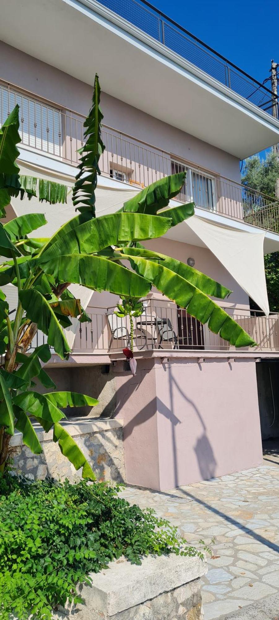Gerys House Apartment Nikiana Ngoại thất bức ảnh